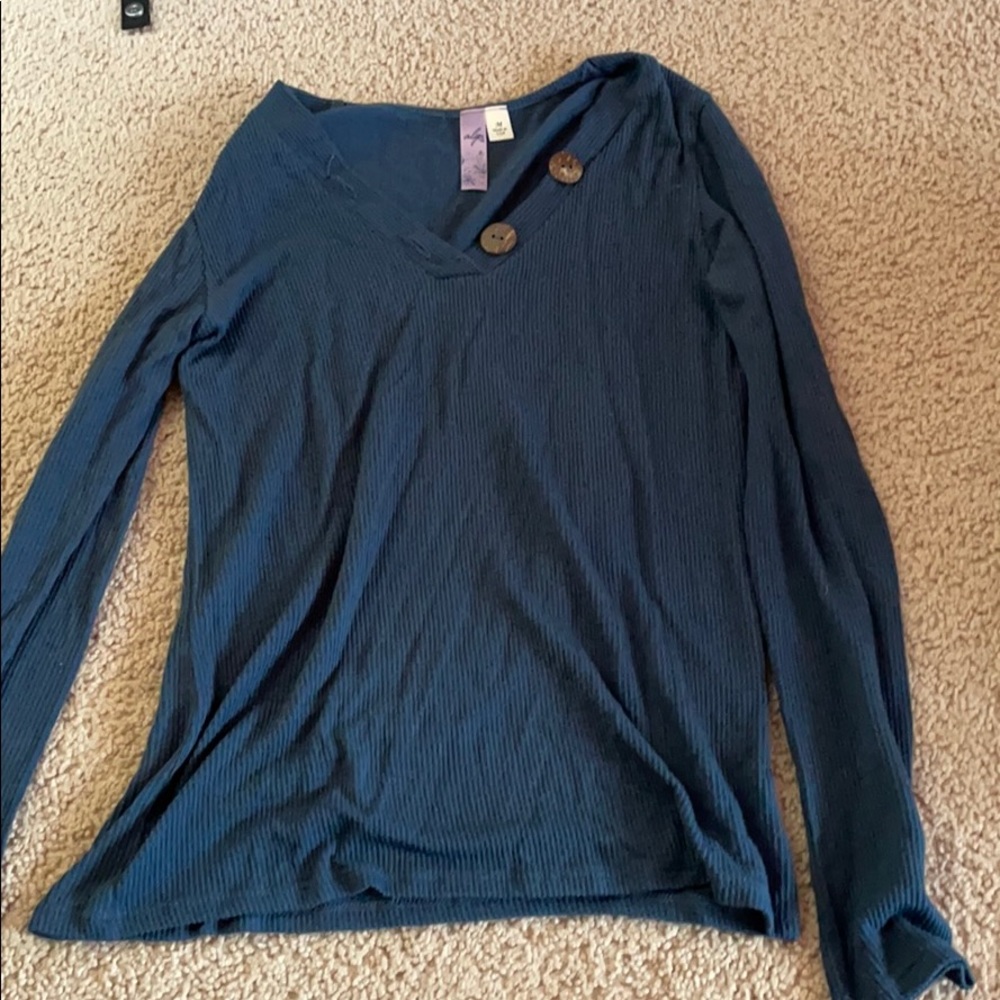Long sleeve Blue Alya Botton top (Francesca)